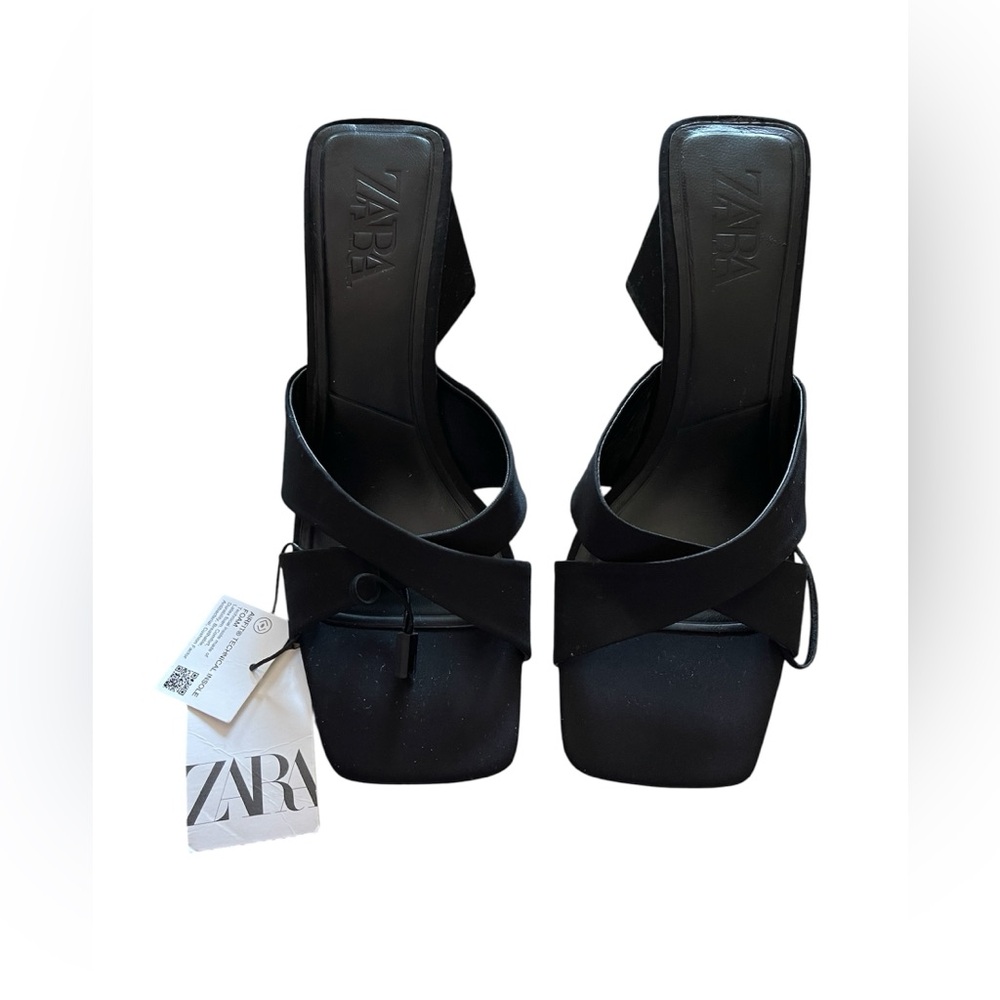 Devine! Zara Women's Bl Square Toe Heeled Mules